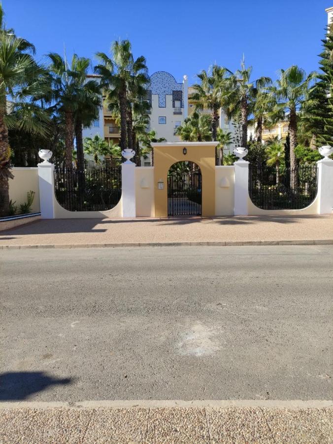 Ferienwohnung Aldea Del Mar Torrevieja Exterior foto